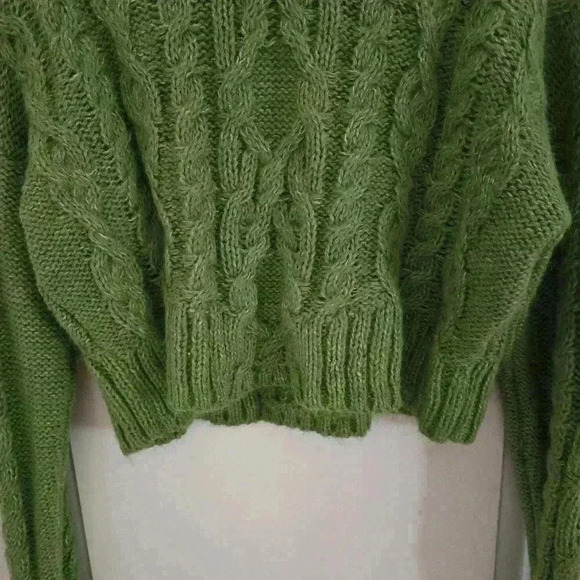 Forever 21  green cropped top size  medium - Picture 5 of 5